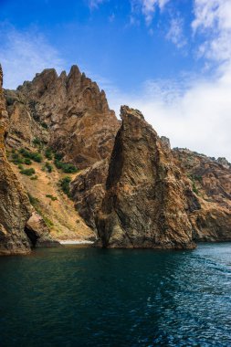 Deniz manzarası Koktebel yakınındaki görüntü dağ Crimea'da Karadağ ile