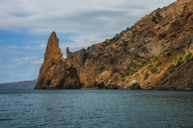 Deniz manzarası Koktebel yakınındaki görüntü dağ Crimea'da Karadağ ile