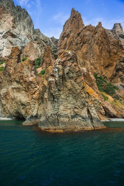 Deniz manzarası Koktebel yakınındaki görüntü dağ Crimea'da Karadağ ile