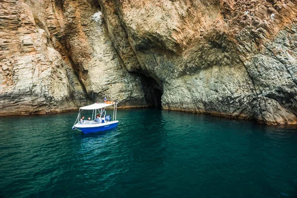 Deniz manzarası Koktebel yakınındaki görüntü dağ Crimea'da Karadağ ile