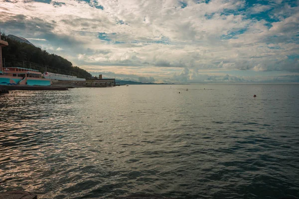 Deniz Manzarası Üzerinde Sahil Karadeniz Sochi Rusya Nın Krasnodar Bölgesi — Stok fotoğraf