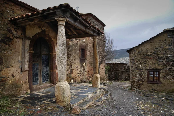 Paesaggio Urbano Autunnale Una Delle Città Nere Della Spagna Muyo — Foto Stock