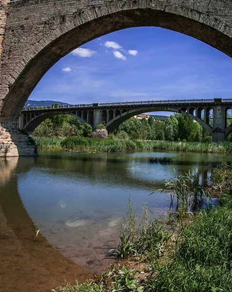 Image Panoramique Pont Médiéval Sur Rivière Fluvia Près Besalu Espagne — Photo