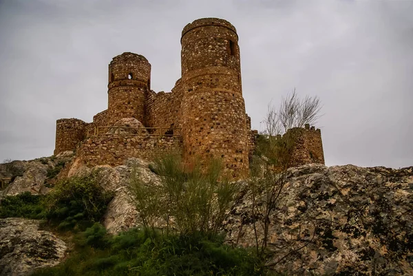 Afbeelding Van Ruïnes Van Een Middeleeuws Kasteel Capilla Extremadura Spanje — Stockfoto