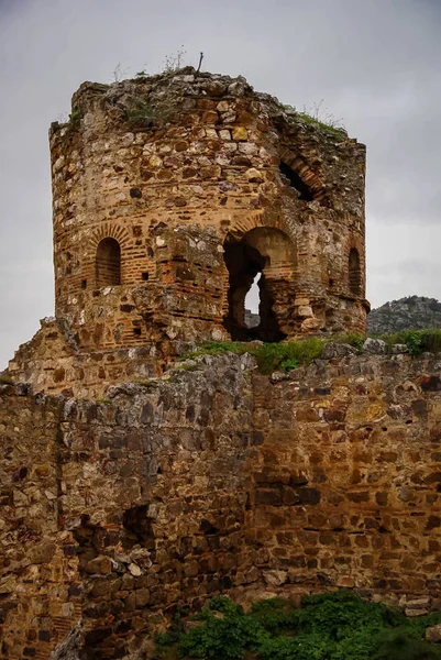 Afbeelding Van Ruïnes Van Een Middeleeuws Kasteel Capilla Extremadura Spanje — Stockfoto