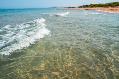 Güzel manzara ile Yunanistan Peloponnese Kalogria denizde