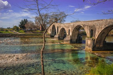 Görüntü Medieval köprü nehir Arahthos Arta, Yunanistan üzerinden