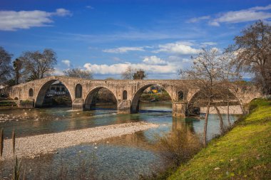 Görüntü Medieval köprü nehir Arahthos Arta, Yunanistan üzerinden