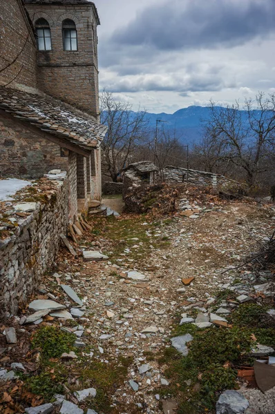 Vackert Vinterlandskap Förstörda Mountain Village Zagorohoria Grekland — Stockfoto