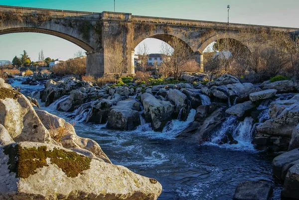 Paisagem Pitoresca Com Ponte Medieval Sobre Rio Tormes Castela Leão — Fotografia de Stock