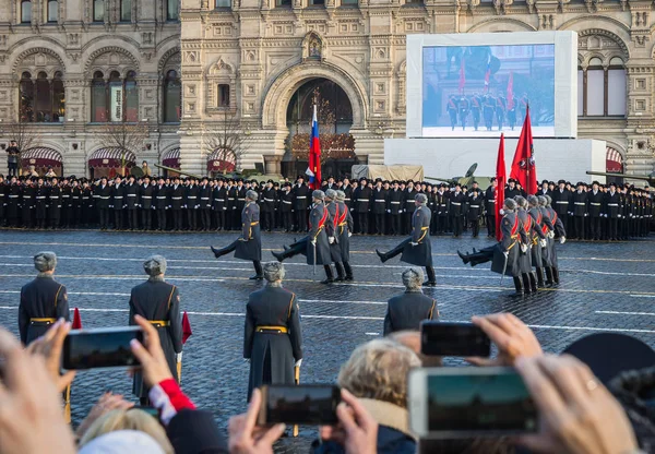 俄罗斯莫斯科 2018年11月7日 1941年在红场举行的纪念基督教游行的阅兵式 公开活动 — 图库照片