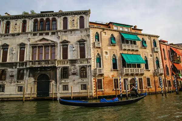 Venecia Italia Septiembre 2009 Gente Góndolas Los Canales Venecia Italia — Foto de Stock