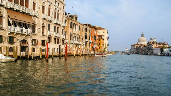 Immagine di pittoreschi canali di Venezia, Italia — Foto Stock