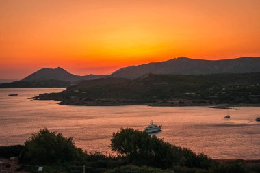 Günbatımında Cape Sounio Yunanistan Attica'deki/daki oteller