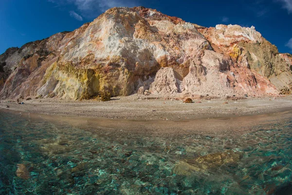 Prachtige Zeldzame Natuurlijke Kleuren Van Firiplaka Beach Milos Eiland Griekenland — Stockfoto