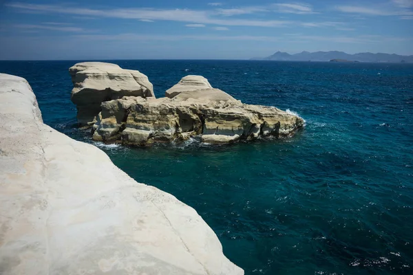 Moonscape Beach Sarakiniko Isla Milos Grecia — Foto de Stock