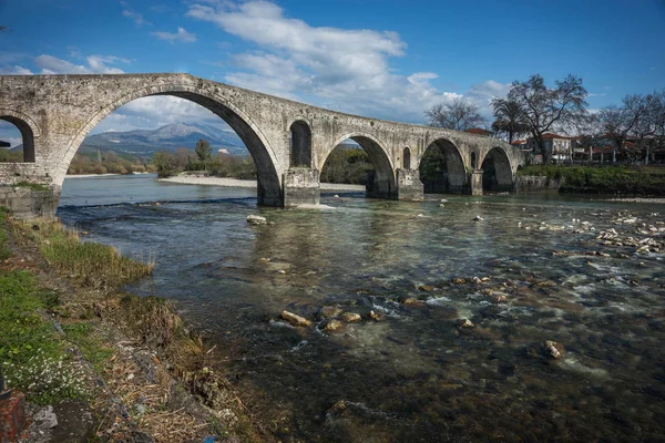 Imagen Puente Medieval Sobre Río Arahthos Arta Grecia —  Fotos de Stock