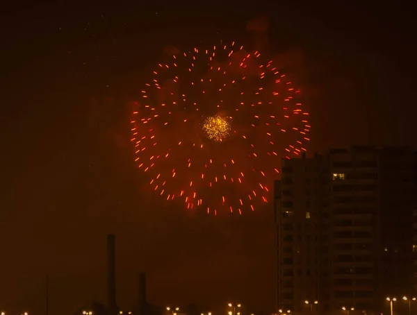 Fuegos Artificiales Fondo Ciudad Nocturna Valencia España — Foto de Stock