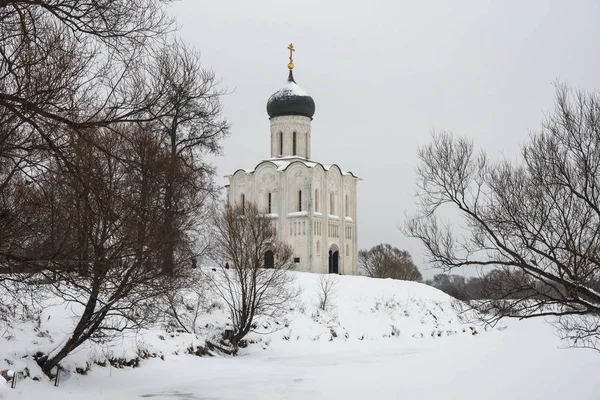 Покровская Церковь Реке Нерль Селе Боголюбово Владимирской Области — стоковое фото