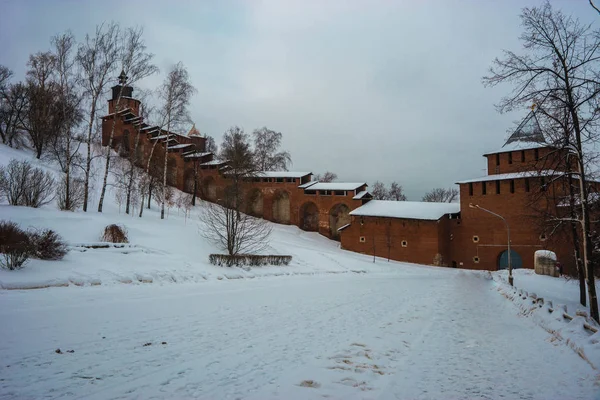 Foto Van Rode Bakstenen Muren Torens Van Het Kremlin Nizjni — Stockfoto