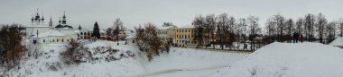 Kilisede Suzdal Rusya'da Vladimir Bölgesi ile kış manzarası