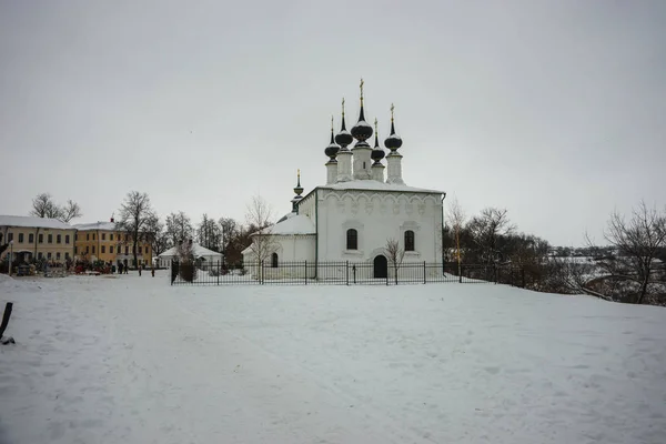 Zimní Krajina Kostelem Suzdalu Regionu Vladimir Region Rusku — Stock fotografie