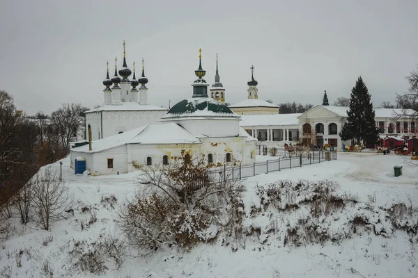 Зимний Пейзаж Церковью Суздале Владимирской Области России — стоковое фото