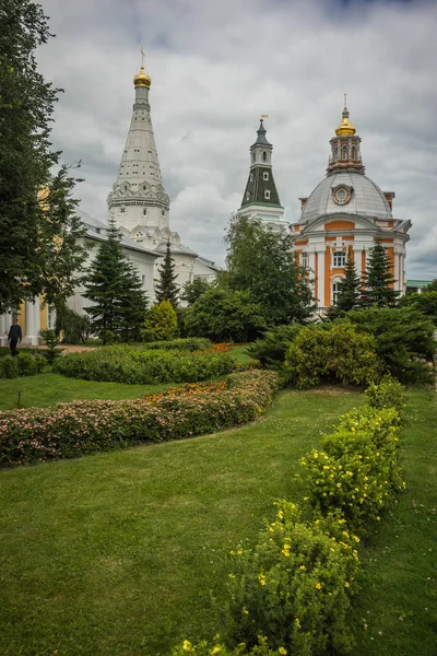 Holy Trinity Sergius Lavra i gamla ryska staden av Sergiev Po — Stockfoto