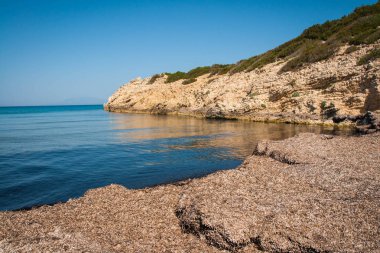 Deniz manzarası Kalogria tarihinde Yunanistan Peloponnese