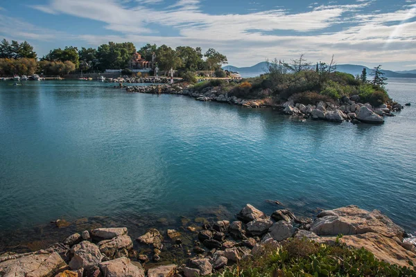 Peloponnese, Greec üzerinde Methana Yarımadası üzerinde güzel deniz manzarası — Stok fotoğraf