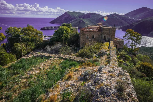 Övergiven stad av Vatio i inre mani på Peloponnesos i Grekland — Stockfoto
