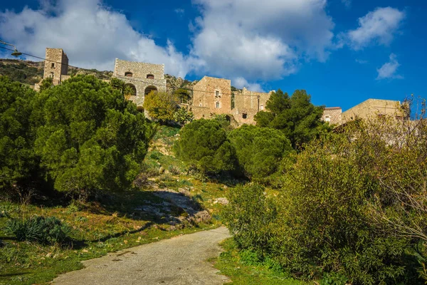 Ciudad abandonada del Vatio en el interior de Mani en el Peloponeso en Grecia —  Fotos de Stock