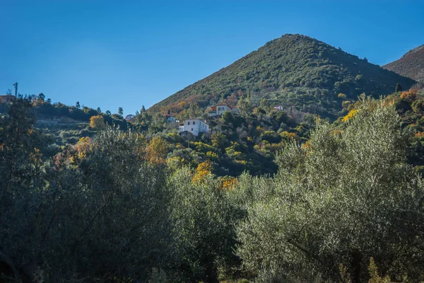 Berglandschaft im inneren Mani auf dem Peloponnes, Griechenland — Stockfoto