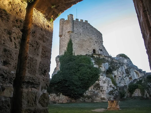 Pozůstatky zříceniny hradu ve městě frias v provincii Burgos, — Stock fotografie