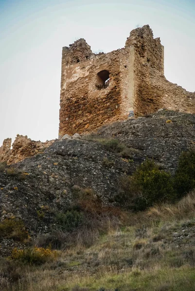 Castelo arruinado em Clavijo na província de Burgos em Castilla y Leo — Fotografia de Stock