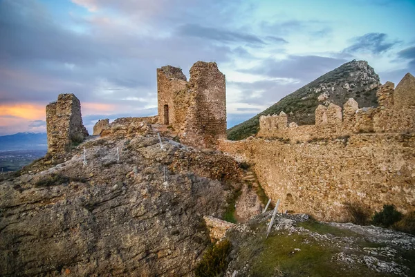 Ruiny zamku w Clavijo w prowincji Burgos w Kastylii i Leo — Zdjęcie stockowe