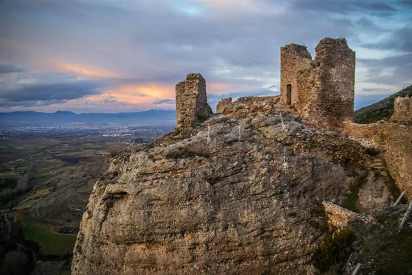 Castillo en ruinas en Clavijo en la provincia de Burgos en Castilla y Leo — Foto de Stock