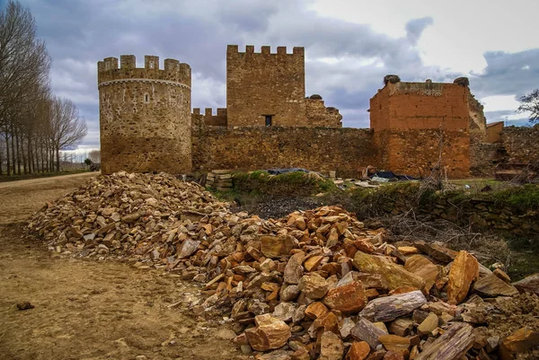 Tönkrement vár Pimentel Alija tartományban Leon, Castilla y — Stock Fotó