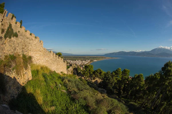 Afbeelding Van Ruïnes Van Een Middeleeuws Kasteel Nafpaktos Griekenland — Stockfoto