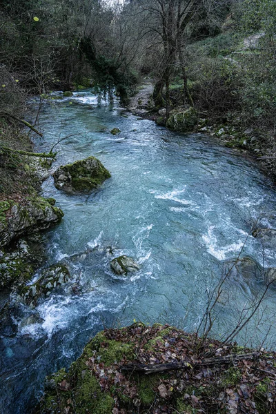 Malownicze Widoki Rzekę Aniene Pobliżu Miasta Subiaco Włoszech — Zdjęcie stockowe