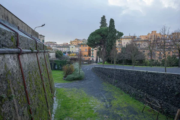 イタリアのラツィオ州のBraccianoの街の風景 — ストック写真