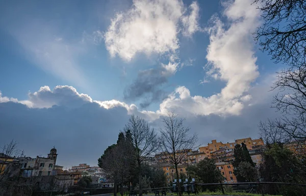 Nuvole Panoramiche Sulla Città Bracciano Nel Lazio Italia — Foto Stock