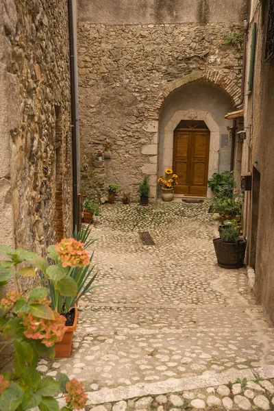 Image Rue Étroite Avec Des Marches Ville Médiévale Collalto Sabino — Photo