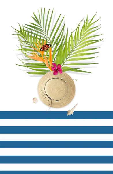 Zomer Concept Met Stro Hoed Butterfly Paradijsvogel Bloem Palmbladeren Shell — Stockfoto