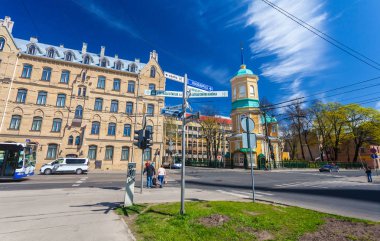 Riga, Letonya - 06 Mayıs 2017: Görünüm duyuru, bizim en kutsal Bayan kilise - Ortodoks Kilisesi-Riga şehir merkezi bulunur.