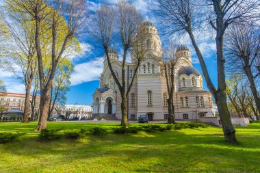 Riga, Letonya - 06 Mayıs 2017: Görünüm Rigas İsa'nın doğuşu, İsa'nın Riga şehir merkezi bulunan Katedrali. Rigas Nativity İsa Katedrali kentin en büyük Ortodoks Kilisesi olduğunu.