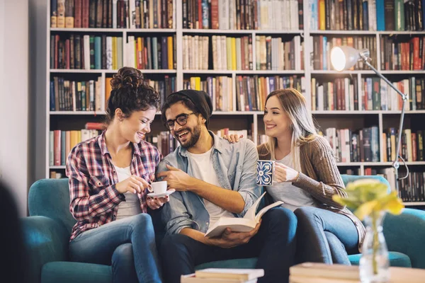 Group Young Happy Friends Studying Library Reading Book Together — Stock Photo, Image