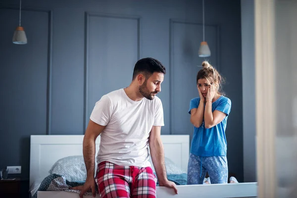 Young Unhappy Couple Arguing Bedroom — Stock Photo, Image