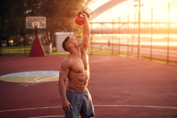 Homem Bonito Trabalhando Exercícios Início Manhã Com Nascer Sol Treinamento — Fotografia de Stock