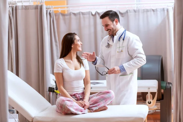 Smiling Polite Doctor White Uniform Talking Female Patient Woman Sitting — Stock Photo, Image